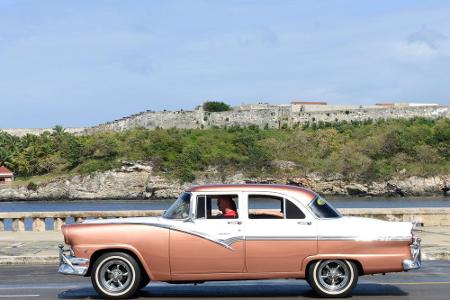 Bei Oldtimer-Liebhabern in den USA herrscht deshalb Goldgräberstimmung. Sie wittern gute Geschäfte und die Möglichkeit, eine...