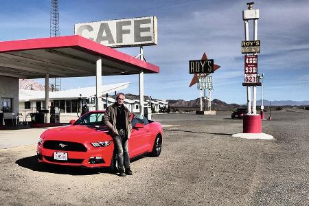 Die Route 66 - eine Straße, ein Mythos. Der Reisejournalist Freddy Langer hat die altehrwürdige Straße anlässlich ihres 90-j...