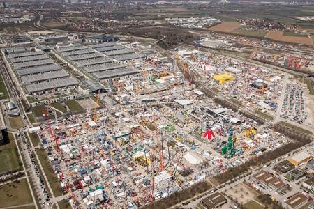 Über 3.400 Aussteller zeigen sich und ihre Produkte auf der weltgrößten Messe für den Baubedarf. Über 500.000 Besucher werde...