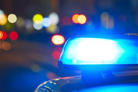 Wenn Sie diese Farbe im Rückspiegel sehen, heißt es Obacht! Welche Polizeifahrzeuge weltweit mit Blaulicht unterwegs sind, s...