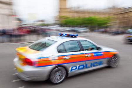Die Polizei in London gönnt sich bunt beklebte 3er von BMW. Die offenbar so schnell unterwegs sind, dass sie nicht einmal de...