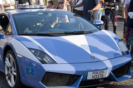 ... Lamborghini Gallardo doch ganz schön ab.