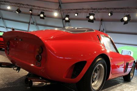 Wieder zurück zum Thema automobiler Popo: Wer könnte diesem Hintern wiederstehen? Eben. Und wem er gehört der? Einem 250 GTO...