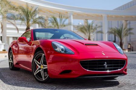Als neues Einstiegsmodell lancierte Ferrari im Jahr 2008 den California. Wobei Einstiegsmodell hinsichtlich der Leistung von...