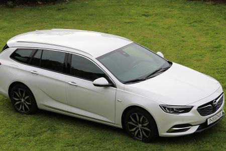 Der neue Opel Insignia ist ein echter Hingucker. Doch wessen Sponsor ist Opel?