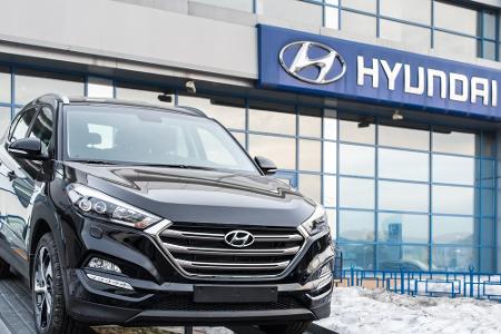 Zum Schluss wird es knifflig: Auch Hyundai ist im europäischem Fußball aktiv. Bei welchem Verein?