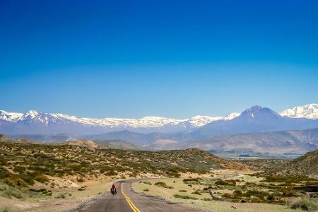 Mit 5.301 Kilometer ist die Ruta Nacional 40 die längste Straße Argentiniens. Sie führt im Westen des Landes von der bolivia...