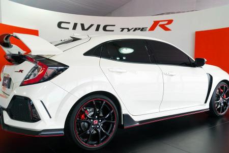 Der Honda Civic Type R ist bereits seit 20 Jahren auf dem Markt. Die aktuelle, fünfte Version mit dem Kürzel FK8 hat einen 2...