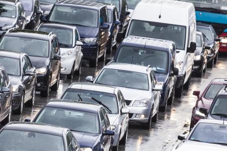Versuchen Sie die Rush-Hour zu vermeiden. Das stetige 