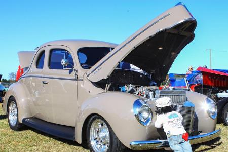 Dieser Kleine wird sicher mal ein Petrolhead. Jede Wette!