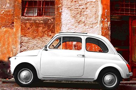 Das italienische Auto schlechthin ist der Fiat 500 - er hat die gleiche Bedeutung für Italien wie die Ente von Citroen für F...