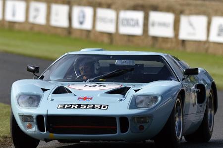 Um Ferrari eins auszuwischen, ließ Ford Mitte der Sechziger Jahre den GT40 (40 steht für die Höhe von 40 Zoll) entwickeln. A...
