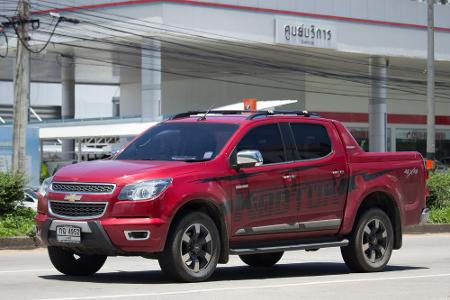 Von der Motorisierung her ist der Chevrolet Colorado mit seinen 200 PS den meisten anderen Pick-ups unterlegen. Dafür ist er...