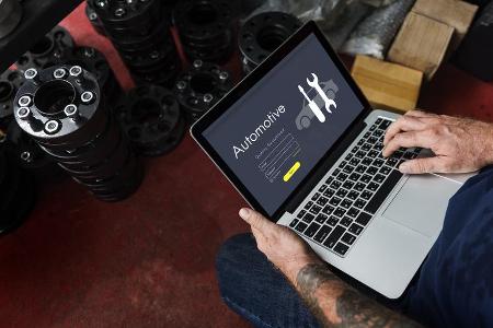 Wollen uns die Autohersteller absichtlich verwirren oder geht es einfach nicht anders? Technikkürzel treffen wir in der Auto...