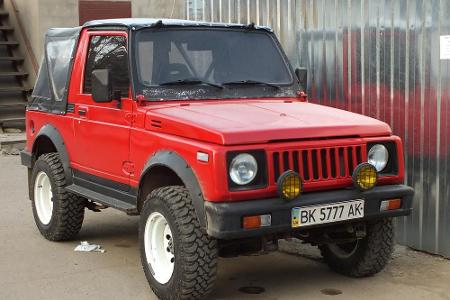 Zugegeben, als Cabrio ist der Suzuki Jimny etwas unkonventionell. Doch der Japaner hat damit einen Kultstatus erreicht. Auf ...