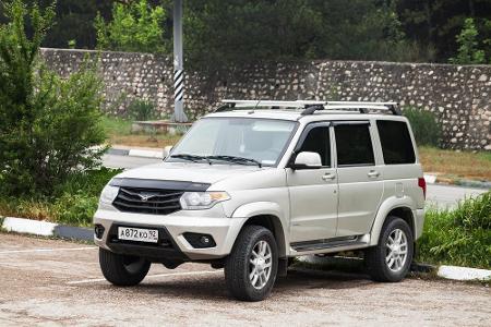 Der UAZ Patriot ist ein SUV, der in mehreren Karosserievarianten zu haben ist: Kombi, Pick-up, Pritschenwagen, Kastenwagen. ...