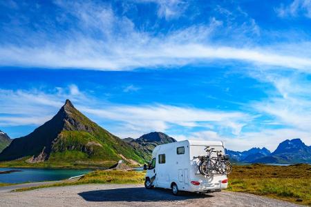 Ein Urlaub mit dem Wohnmobil ist etwas ganz anderes als ein Urlaub im Hotel. Man kann praktisch überall hinfahren und die Na...