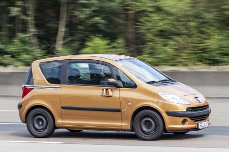 Das neueste französische Fahrzeug, welches in dieser Auflistung zu nennen ist, ist der Peugeot 1007. Den 3,73 Meter langen M...