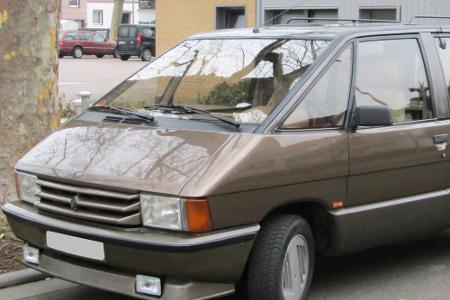 Der erste europäische Van hatte eine schwere Geburt. Peugeot fand den Wagen von Matra zu kostspielig, doch einige Monate spä...