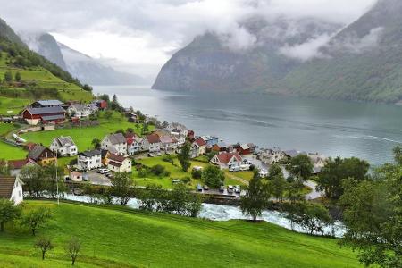 Auf Platz zehn der längsten Straßentunnel der Welt findet sich der Gudvangatunnel in Norwegen: Er ist gute 11,4 Kilometer la...