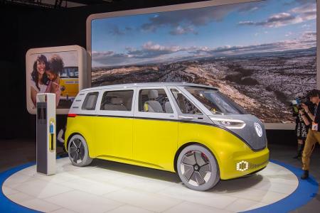 Bulli-Freunde können 2022 wohl kaum erwarten. Denn der elektrische Nachfolger des legendären VW-Busses soll dann auf den Mar...