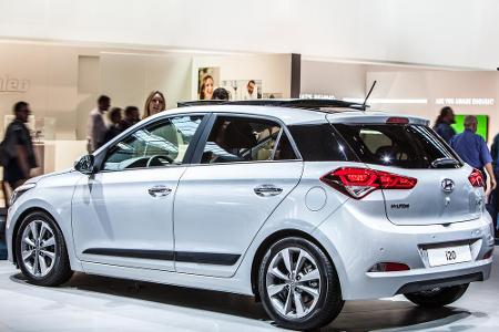Platz 8: Hyundai i20: Beinahe die Hälfte, nämlich 12.664 Euro, zahlen Kunden für ein weiteres Fahrzeug von Hyundai. Der i20 ...