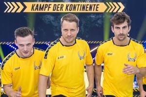 "Catch!": Oliver Pocher fängt sich eine Daumenverletzung ein