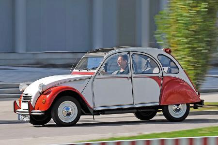 Citroën 2CV, Seitenansicht