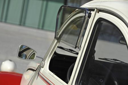 Citroen 2 CV 6, Seitenfenster