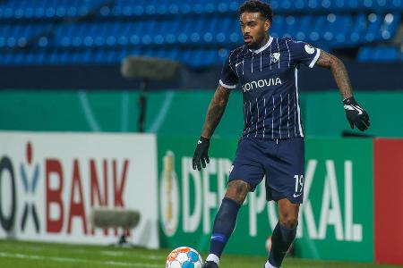 Der Niederländer wusste sich gegen die beiden Innenverteidiger des FC Bayern immer wieder durchzusetzen. Leitete das 1:1 ein und traf selbst per Strafstoß sicher zum 2:1.