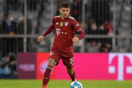 Hatte immer wieder Probleme mit Antwi-Adjei. Defensiv viele Unsicherheiten und in der ersten Halbzeit als Linksverteidiger kein Faktor in der Offensive.