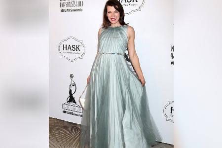 Milla Jovovich: Wow-Auftritt im glamourösen Tüllkleid