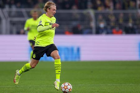 Begann engagiert, versuchte spielerische Lösungen zu finden, blieb aber mit gut gemeinten Abspielen meist hängen. Im Eins-gegen-Eins fehlte dem Offensivspieler das nötige Durchsetzungsvermögen. Verlor obendrein Torschütze Morelos beim 0:2 völlig aus den Augen (41.).