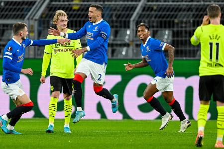 Im 1000. Heimspiel im Westfalenstadion kassierte Borussia Dortmund eine denkwürdige 2:4-Niederlage gegen die Rangers aus Glasgow. Im Playoff-Hinspiel der Europa League hatte der BVB wenig zu melden und verteidigte gegen die Schotten mitunter vogelwild. Das Horror-Zeugnis der BVB-Stars: