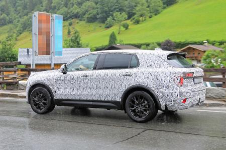 Erlkönig Lotus SUV