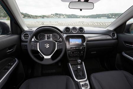 Suzuki Vitara 2015, Innenraum, Cockpit