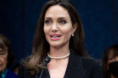 Angelina Jolie