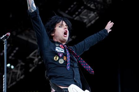 Ukraine-Krieg: Bands sagen reihenweise Konzerte in Russland ab