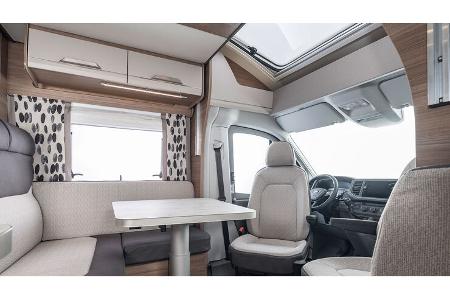 Teilintegrierter Knaus Van Wave 640