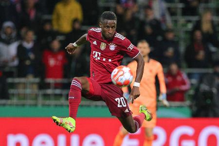 Rückte für Coman auf den rechten Flügel. Wurde dort noch einmal stark freigespielt, bekam die Flanke dann aber nicht zum Mitspieler.