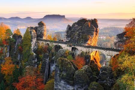 Zehn Länder, zehn Must-See-Places: Wer hat diese Orte auf dem Schirm?