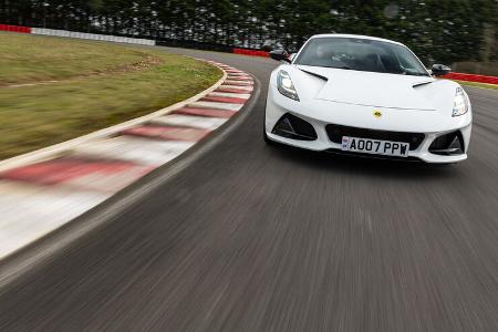 Lotus Emira - Sportwagen - V6-Kompressor - Prototyp 