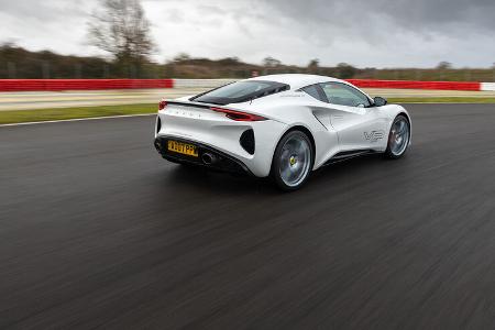 Lotus Emira - Sportwagen - V6-Kompressor - Prototyp 