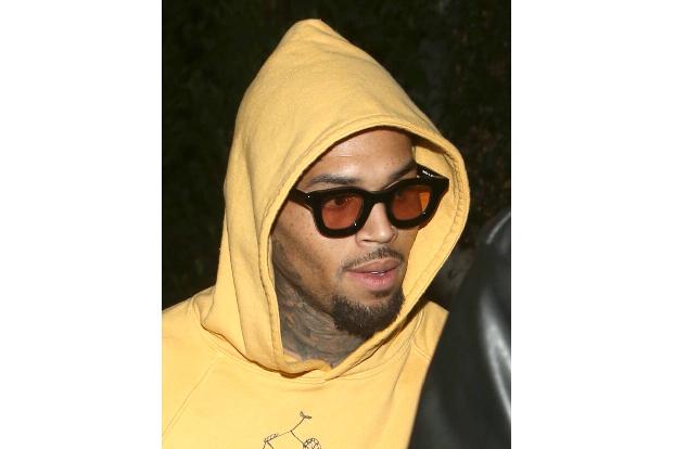 Das Chris Brown sich nicht allzu sehr um das schert, was seine Nachbar*innen von ihm denken, mag nicht überraschen. Der Sänger trieb die Anwohner*innen im kalifornischen San Fernando Valley mit seinem ...