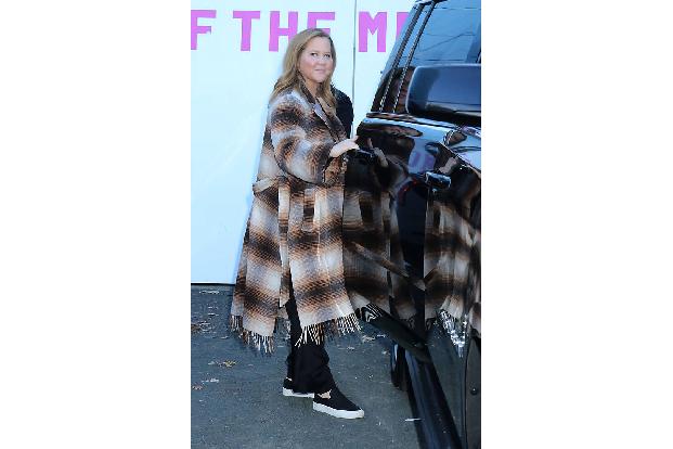 Auch für Amy Schumer gab es einen zünftigen Zahltag: 'The Girl With The Lower Back Tattoo' war einem Verleger einen Vorschuss von 9 Millionen Dollar wert.