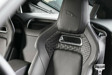 Jaguar F-Type R, Interieur
