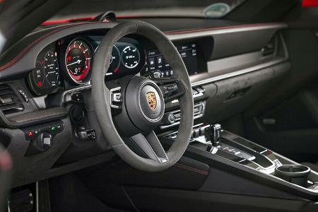 Porsche 911 Carrera 4 GTS, Interieur