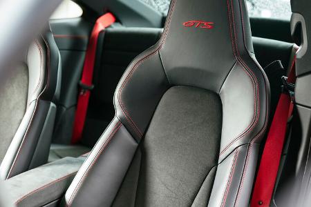 Porsche 911 Carrera 4 GTS, Interieur