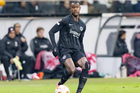 Auf der linken Abwehrseite in viele Schlüsselduelle mit Sevillas Spielmachern Canales und Fekir verwickelt. Ging daraus überwiegend als Sieger hervor, agierte vor dem 1:1 (31.) allerdings deutlich zu passiv. Verteidigte bis auf diesen einen Lapsus insgesamt sehr solide.