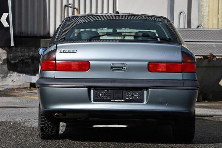 Renault Safrane 3.0 V6 (1997)